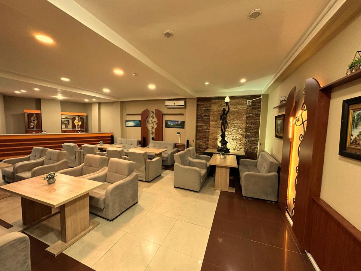 G Bakuri Hotel Batumi Ngoại thất bức ảnh